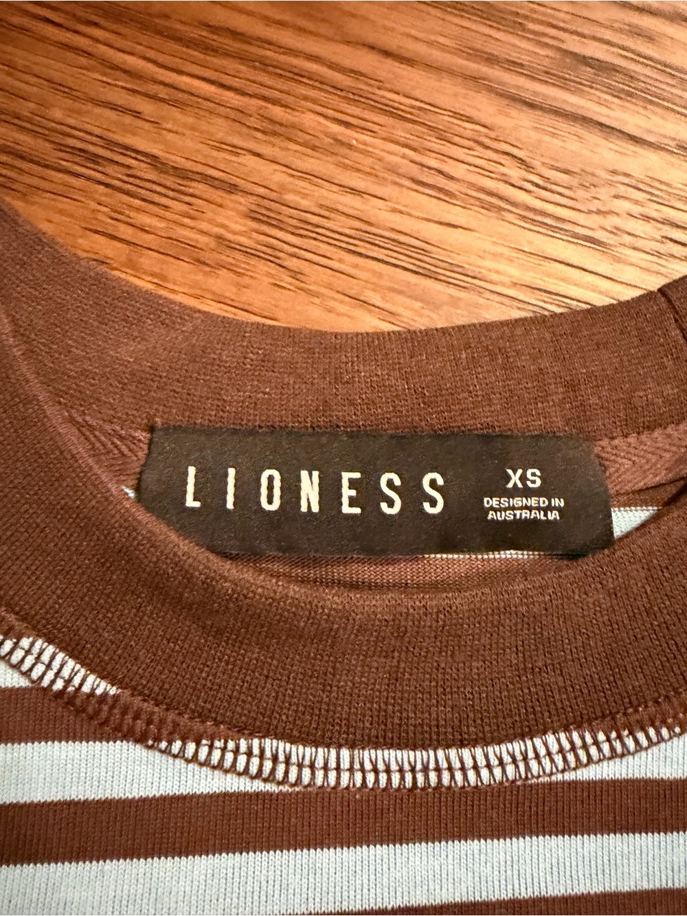 Lioness Bloom Long Sleeve Top in Chocolate Sea Stripe Size XS NWOT - Picture 4 of 4